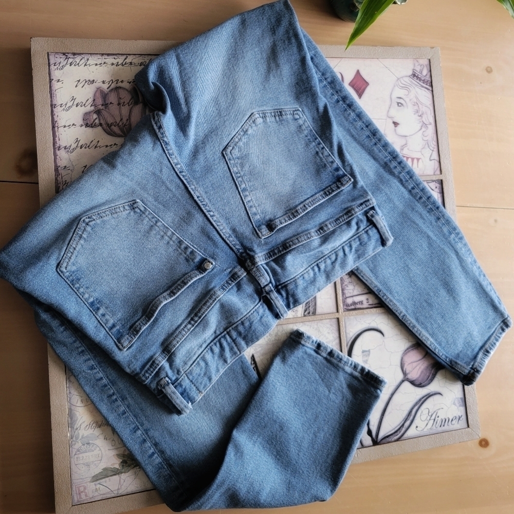 H&M Slim Coupe Ètroite Medium Wash Jeans
